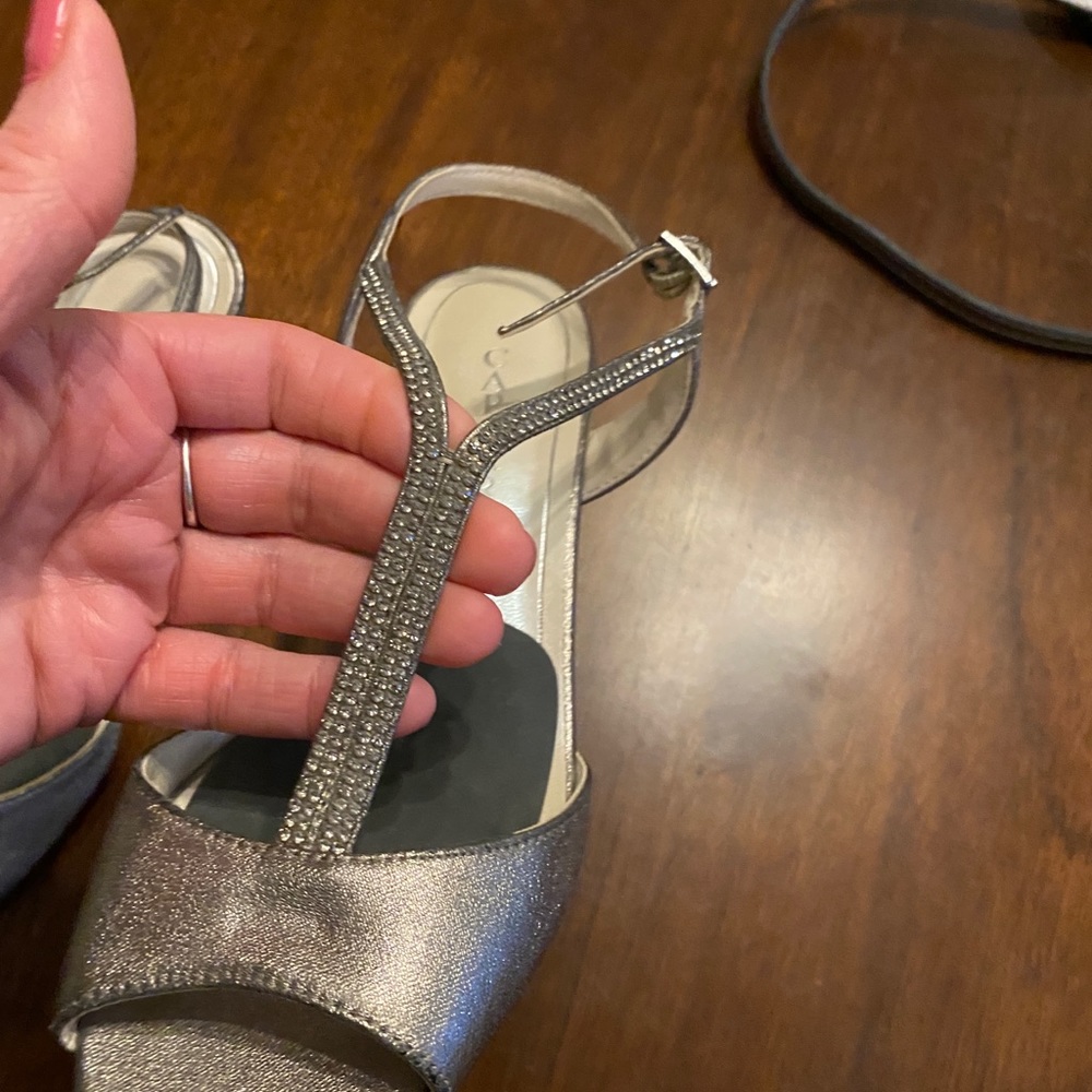 Matching dress shoes and purse for fancy occasion - Picture 5 of 9